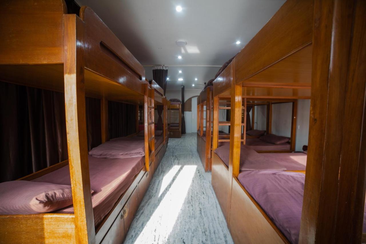 Atithi Satkaar Dormitory Varanasi Exterior foto