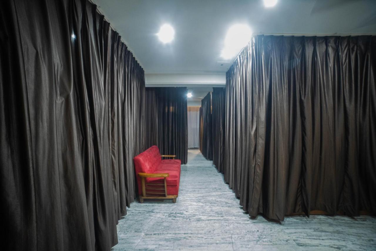 Atithi Satkaar Dormitory Varanasi Exterior foto