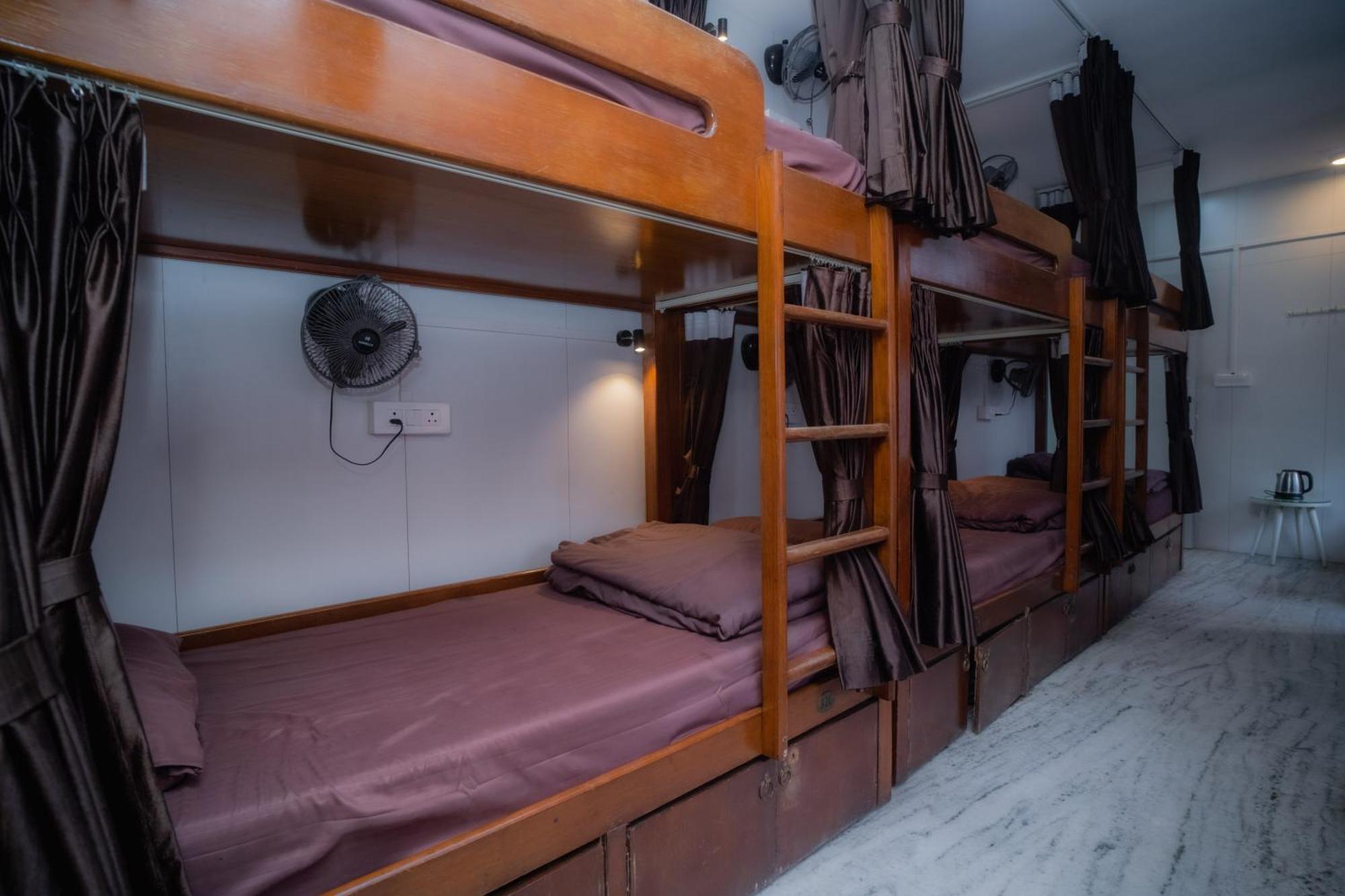 Atithi Satkaar Dormitory Varanasi Exterior foto