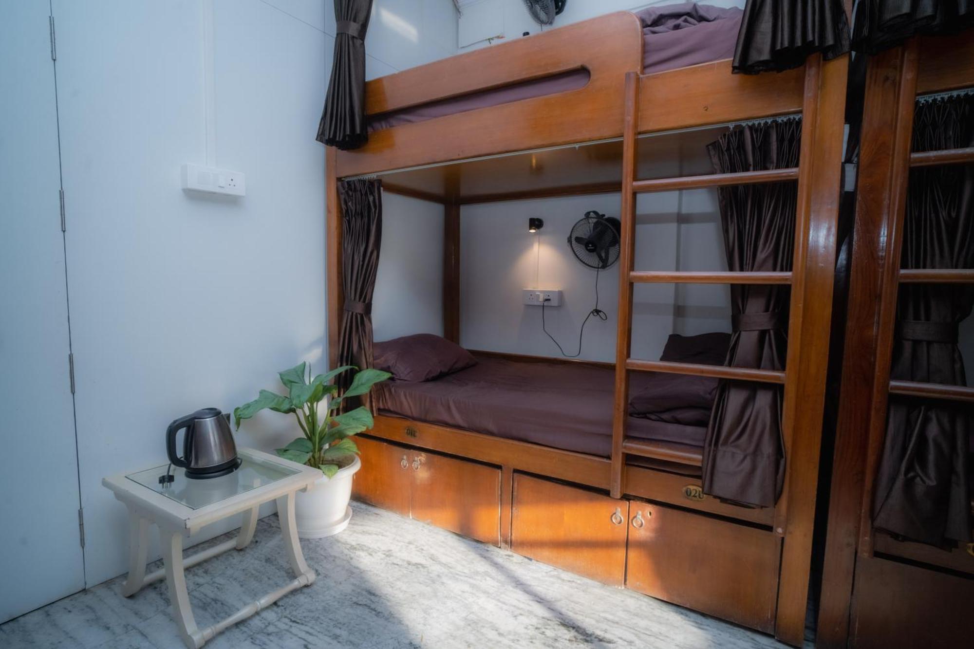 Atithi Satkaar Dormitory Varanasi Exterior foto